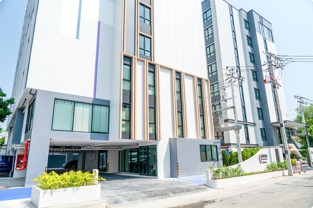 Kin Origin Healthcare Center, Sukhumvit 107, Bangkok